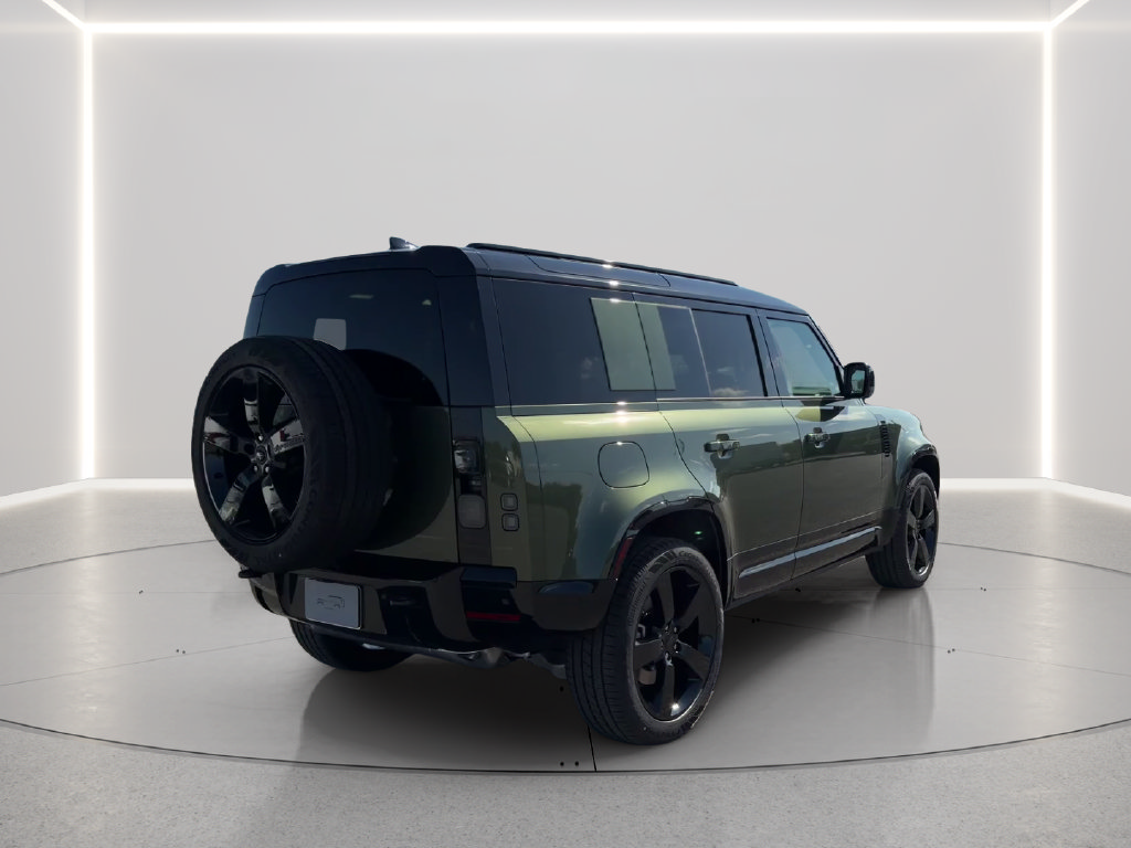 New 2026 Land Rover Defender 110 X-Dynamic SE AWD/4WD image 5