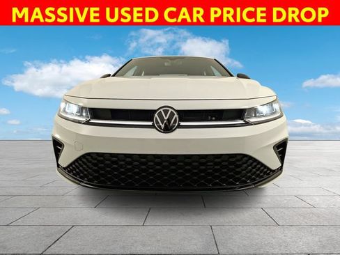 Used 2025 Volkswagen Jetta Sport FWD image 3