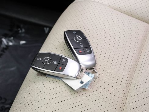 Used 2020 Mercedes-Benz GLE 350 w/ AMG Line Exterior image 55