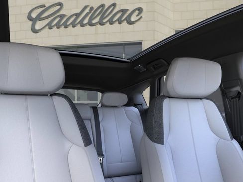 New 2027 Cadillac Optiq Luxury w/ LPO, Floor Liner Package AWD/4WD image 24