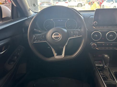 Used 2024 Nissan Sentra SV FWD image 16