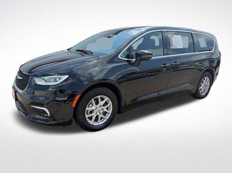 Used 2025 Chrysler Pacifica Select FWD 360° Tour