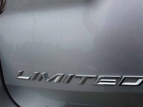 Used 2020 Ford Explorer Limited w/ Hybrid Equipment Group 310A AWD/4WD image 7