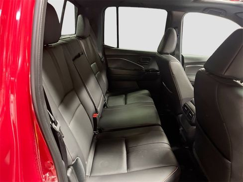 Used 2025 Honda Ridgeline TrailSport image 28