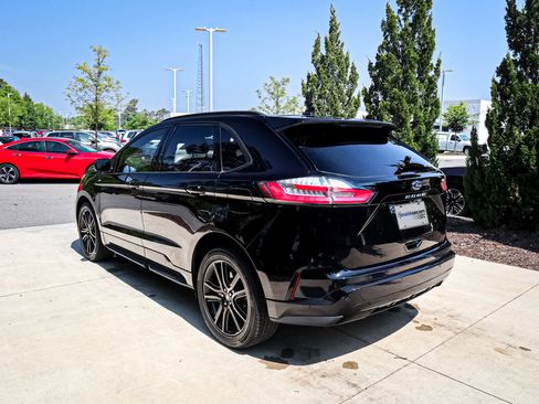 Used 2022 Ford Edge ST-Line image 9