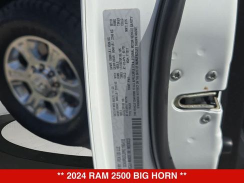 Used 2024 RAM 2500 Big Horn w/ Off Road Package AWD/4WD image 34