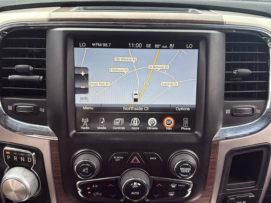 Used 2017 RAM 1500 Laramie w/ Convenience Group AWD/4WD image 19