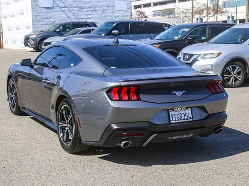 Used 2025 Ford Mustang Premium RWD image 6
