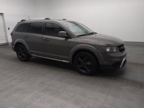 Used 2020 Dodge Journey Crossroad FWD image 11