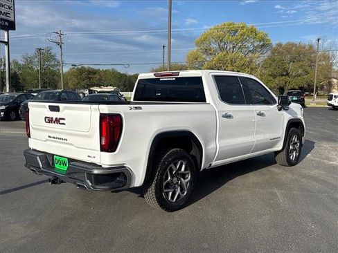 Used 2023 GMC Sierra 1500 SLT image 8
