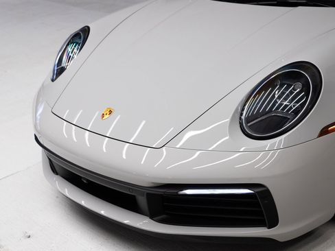 Certified 2022 Porsche 911 Carrera S RWD image 33