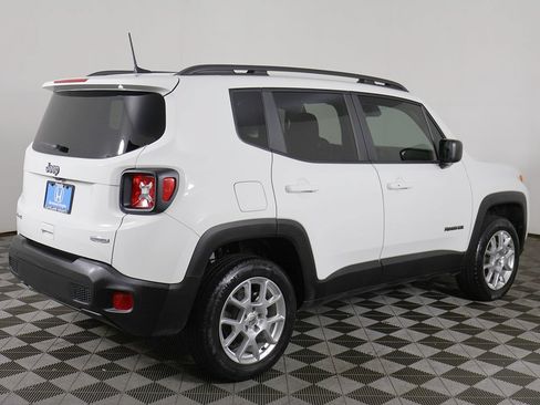 Used 2022 Jeep Renegade Latitude AWD/4WD image 8