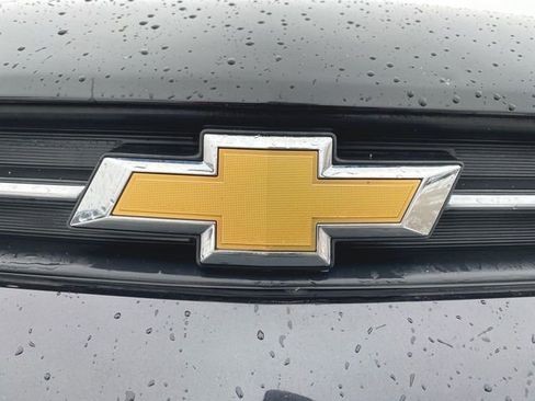 Used 2020 Chevrolet Trax LT w/ Sun & Sound Package image 29