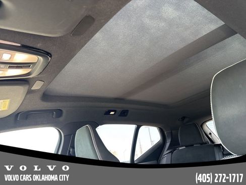 Used 2023 Volvo XC40 B5 Plus w/ Driver Assist Package image 11