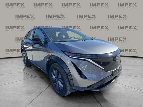 Used 2023 Nissan Ariya AWD image 7