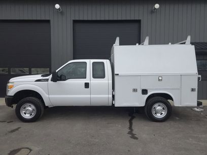 Used 2011 Ford F350 XL w/ Snow Plow Prep Pkg