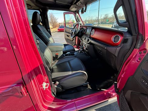 Used 2022 Jeep Wrangler Unlimited Rubicon w/ Xtreme Recon 35" Tire Package image 42