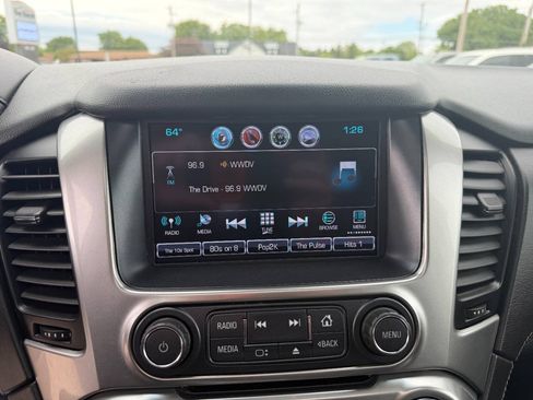 Used 2018 Chevrolet Suburban LT AWD/4WD image 26