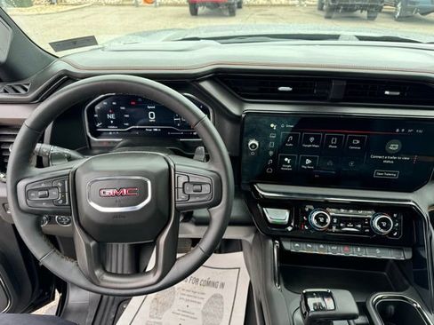 Used 2025 GMC Sierra 1500 AT4 w/ AT4 Premium Package image 14