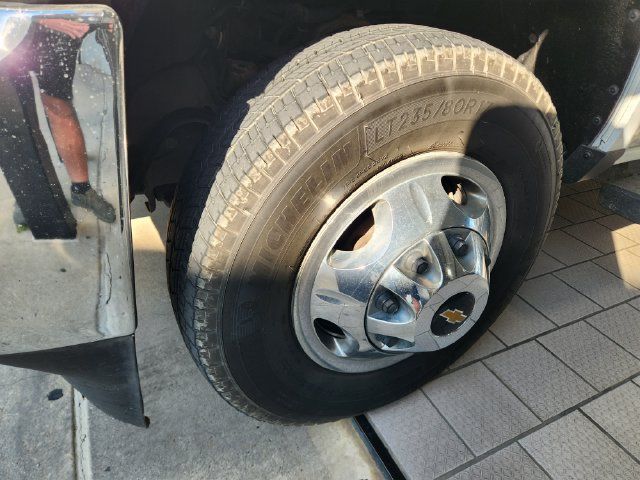Used 2015 Chevrolet Silverado 3500 LTZ w/ Duramax Plus Package AWD/4WD image 9