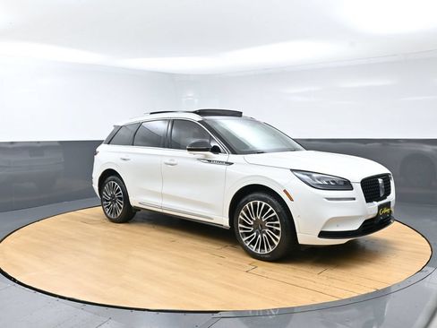 Used 2022 Lincoln Corsair Reserve w/ Equipment Group 201A AWD/4WD image 7