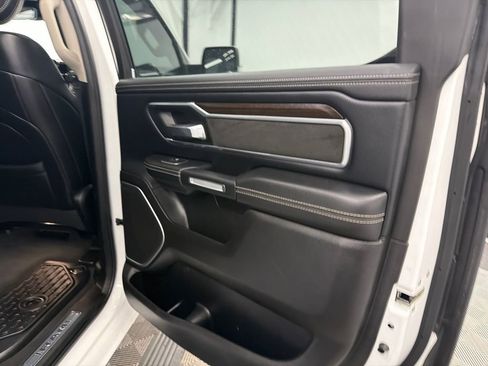 Used 2022 RAM 1500 Laramie w/ Laramie Southwest Edition AWD/4WD image 18