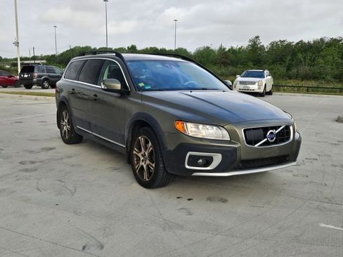 Used 2012 Volvo XC70 T6 image 3