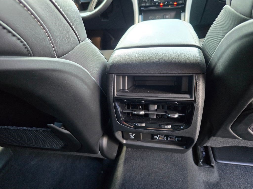 New 2025 Jeep Grand Cherokee Altitude RWD image 32