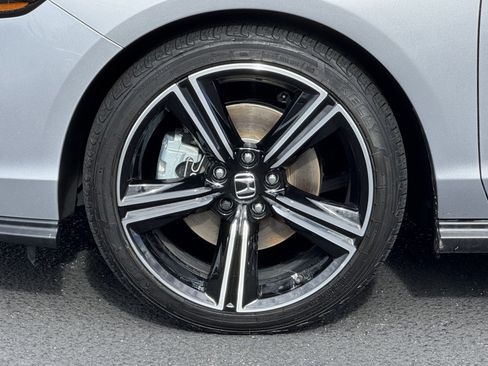 Used 2024 Honda Accord Sport image 13