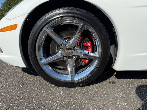 Used 2013 Chevrolet Corvette Coupe w/ 3LT Preferred Equipment Group RWD image 18