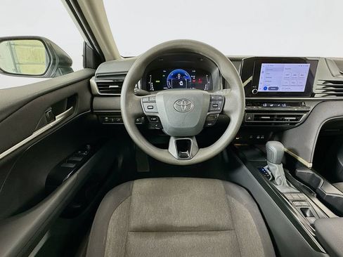 Certified 2025 Toyota Camry LE FWD image 21