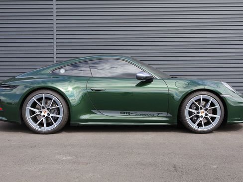 Certified 2026 Porsche 911 Carrera T image 9