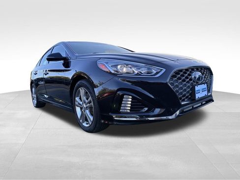Used 2019 Hyundai Sonata Limited w/ Ultimate Package 04 FWD image 1