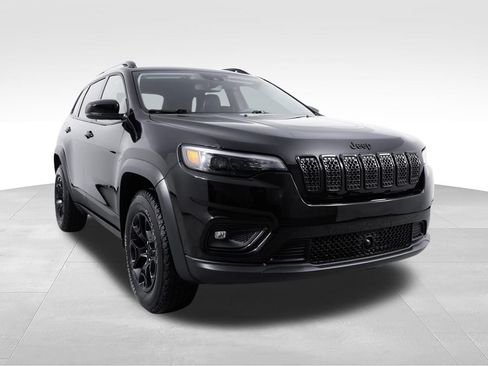 Used 2022 Jeep Cherokee Latitude AWD/4WD image 11