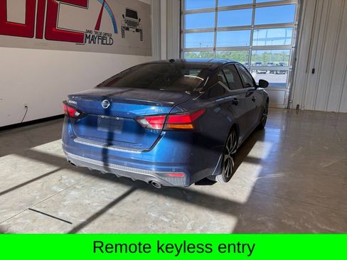 Used 2021 Nissan Altima 2.5 SR FWD image 4
