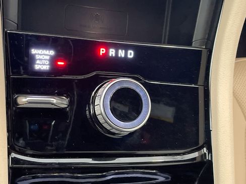 Used 2023 Jeep Grand Cherokee L Limited w/ Luxury Tech Group II image 20