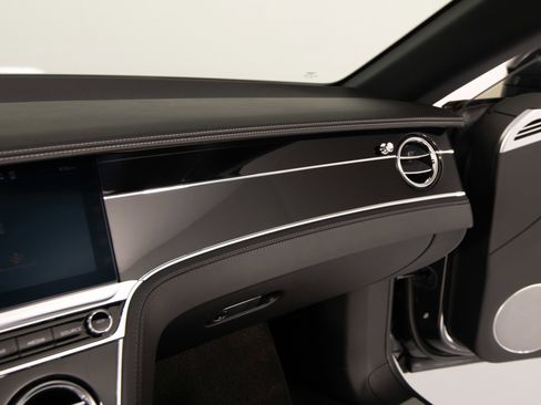 Used 2020 Bentley Continental GT AWD/4WD image 24