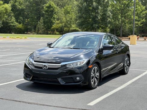 Used 2016 Honda Civic EX-T image 3