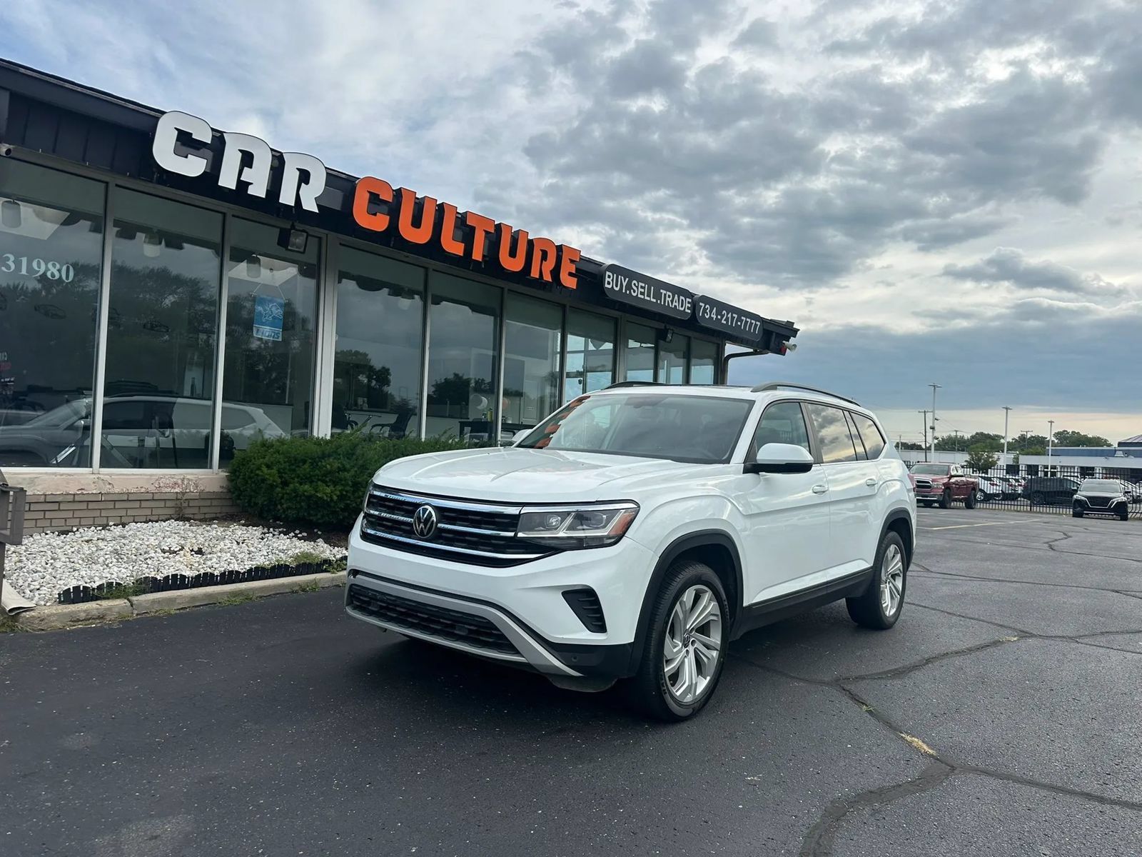 Used 2021 Volkswagen Atlas SE w/ Panoramic Sunroof Package FWD image 1