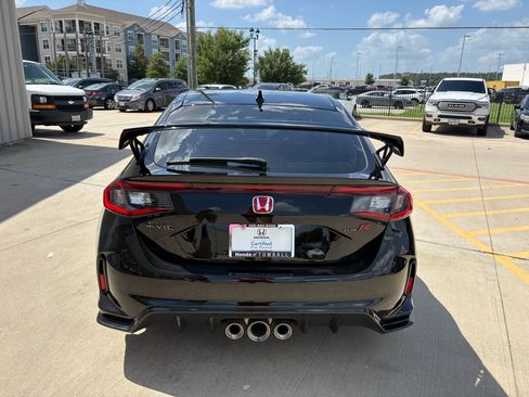 Certified 2024 Honda Civic Type R image 7