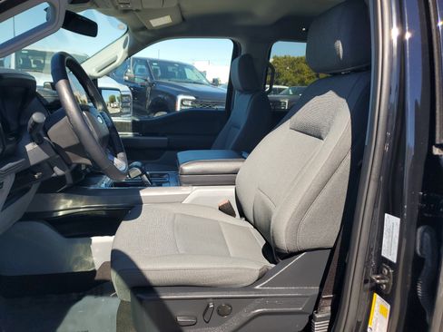 Used 2024 Ford F150 Lightning Flash image 18