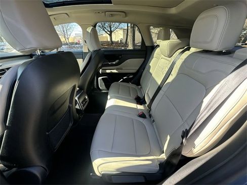 New 2026 Lincoln Corsair Premiere image 23