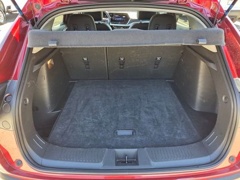 Used 2025 Chevrolet Trax LT w/ LT Convenience Package image 21