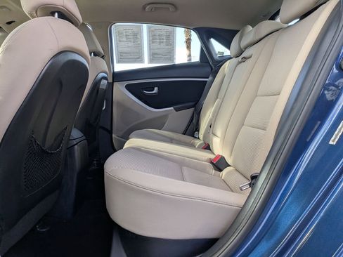 Used 2015 Hyundai Elantra GT image 14