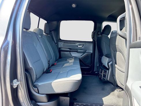 Used 2022 RAM 1500 Big Horn AWD/4WD image 25