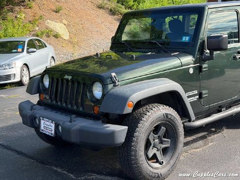 Used 2011 Jeep Wrangler Unlimited Sport AWD/4WD image 26