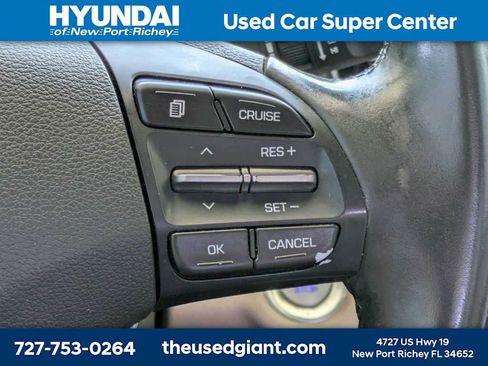 Used 2020 Hyundai Elantra Limited FWD image 30