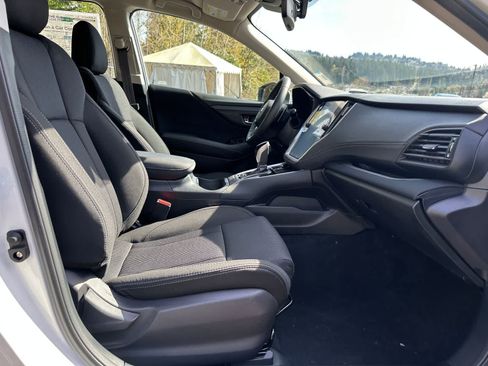 Used 2025 Subaru Legacy Premium AWD/4WD image 13