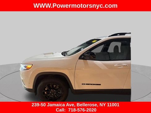 Used 2023 Jeep Cherokee Altitude Lux AWD/4WD image 9