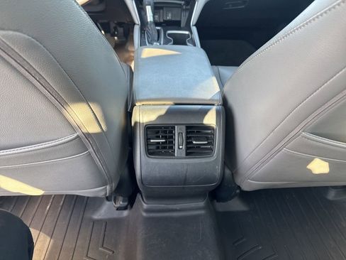 Used 2019 Honda Accord EX image 12